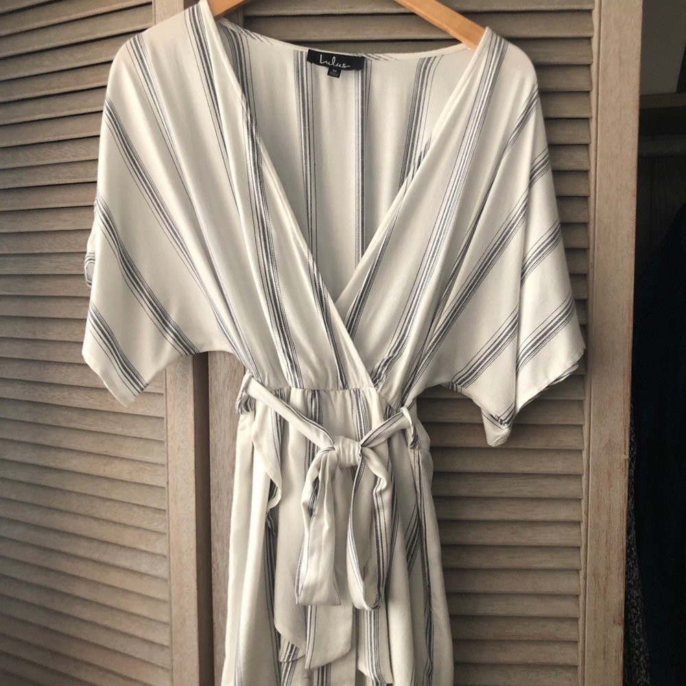 🥰Lulu’s Striped Romper🥰